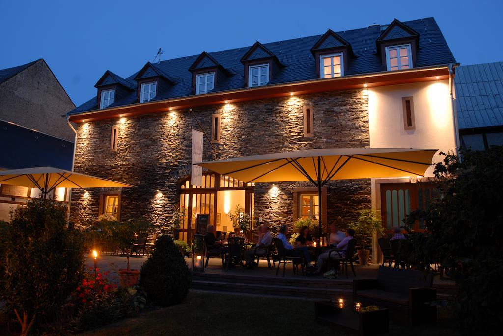 Juffer Flair Restaurant Gaestehaus Brauneberg Exteriör bild